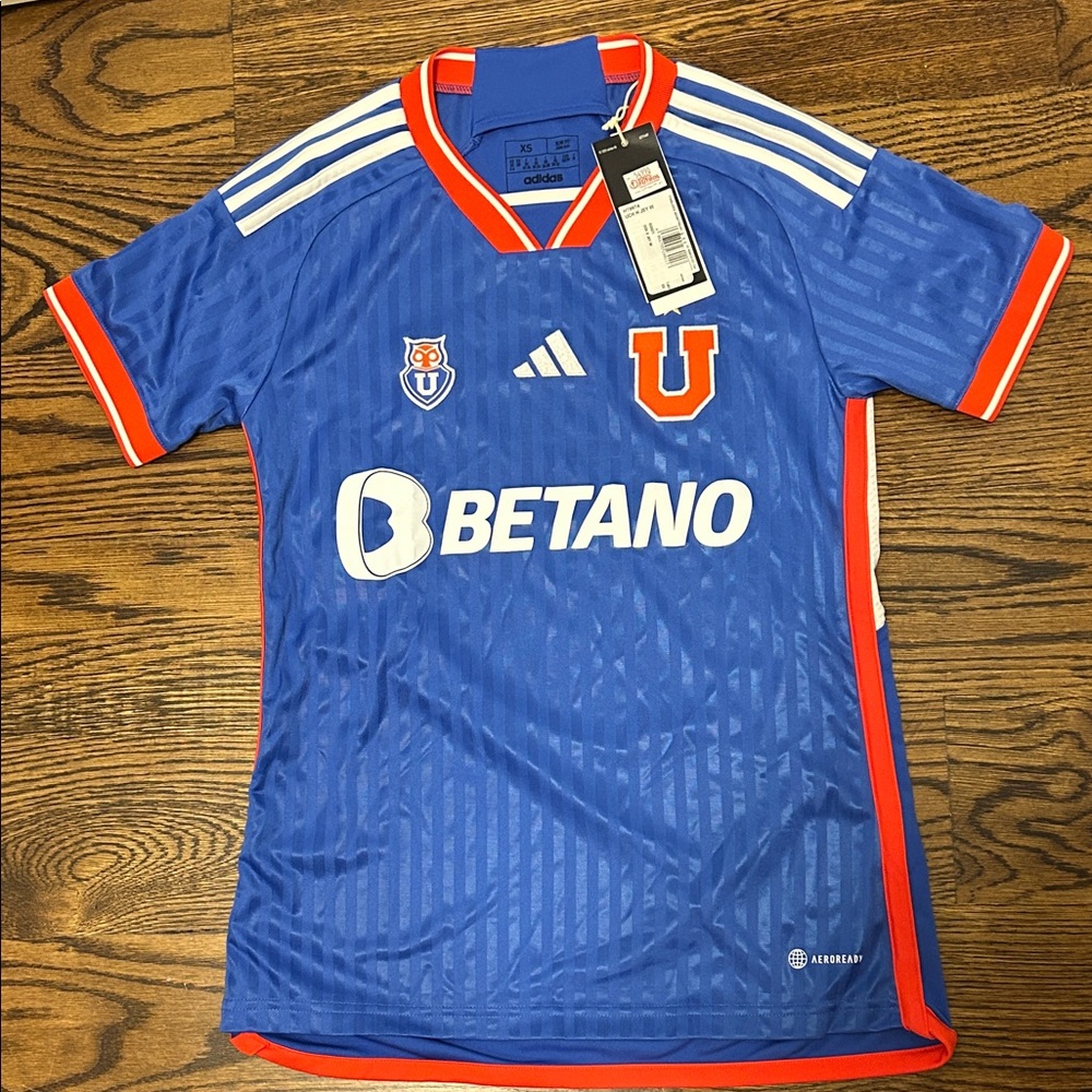 NWT Universidad de Chile Soccer Jersey